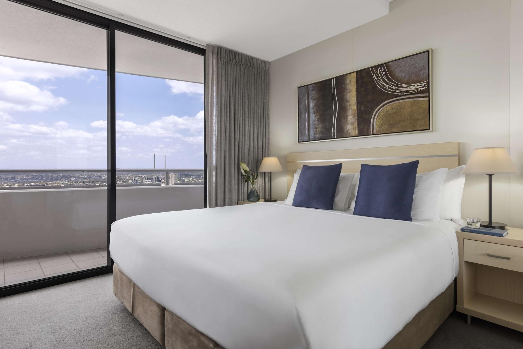 Oaks Brisbane Aurora Suites Экстерьер фото