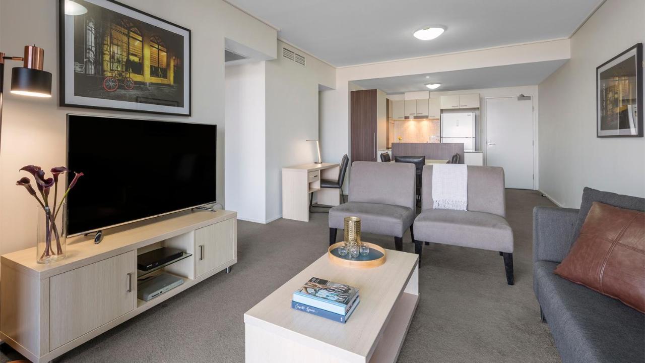 Oaks Brisbane Aurora Suites Экстерьер фото
